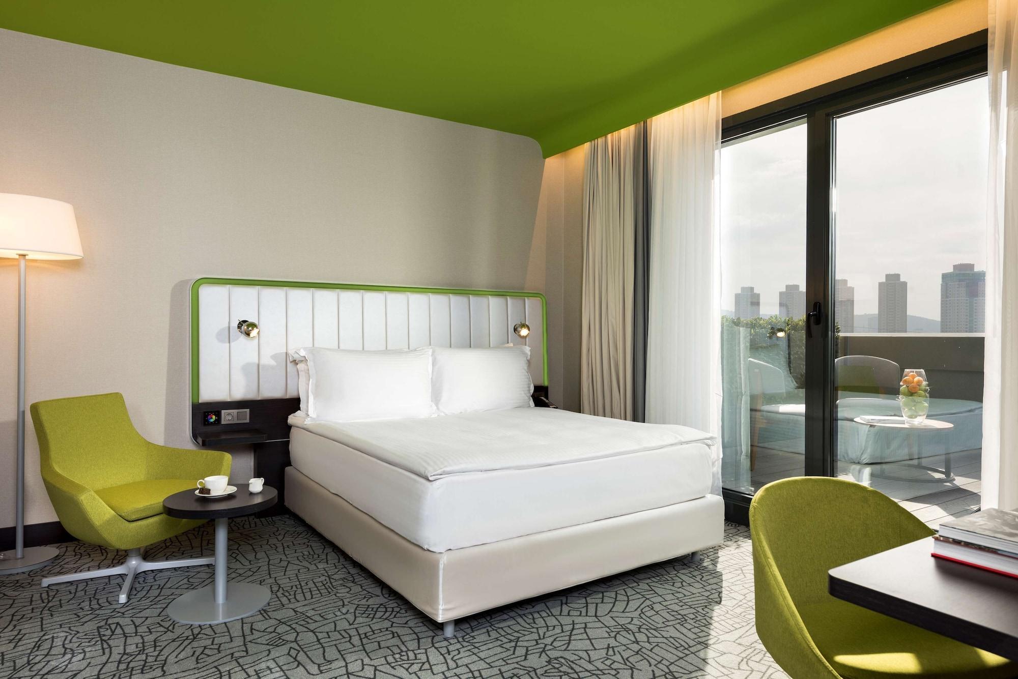 Park Inn by Radisson Istanbul Atasehir Bagian luar foto