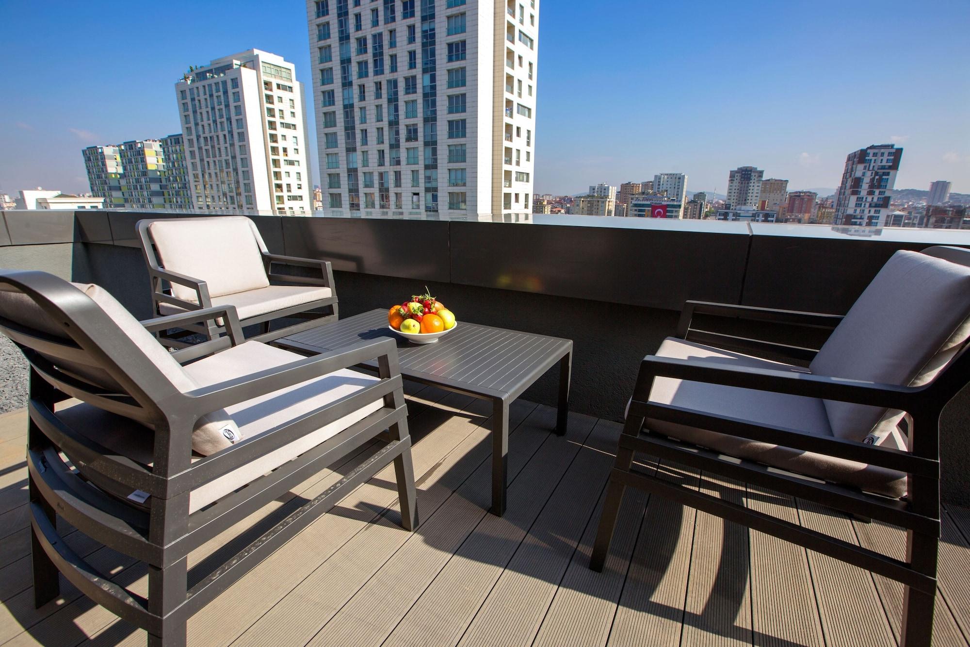 Park Inn by Radisson Istanbul Atasehir Bagian luar foto
