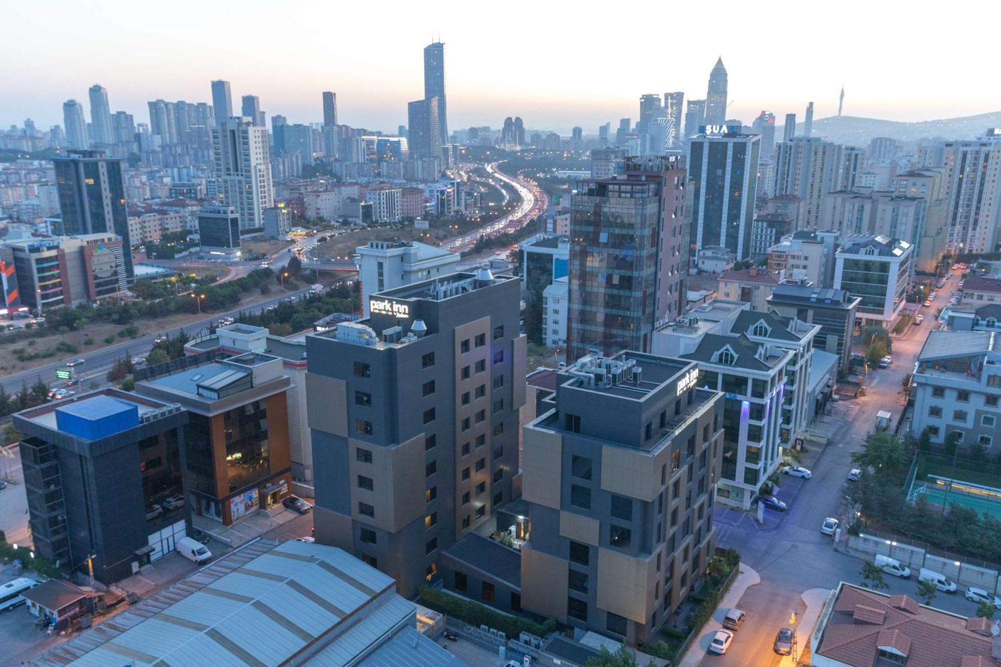 Park Inn by Radisson Istanbul Atasehir Bagian luar foto